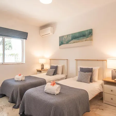 Casa Leao Villa *